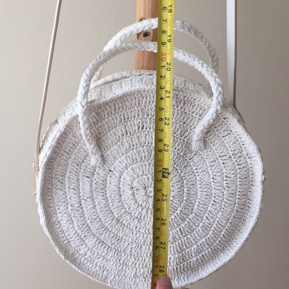 ✨HOST PICK✨ Round Summer Rattan Straw Crossbody with Handles Bag - Picture 5 of 7